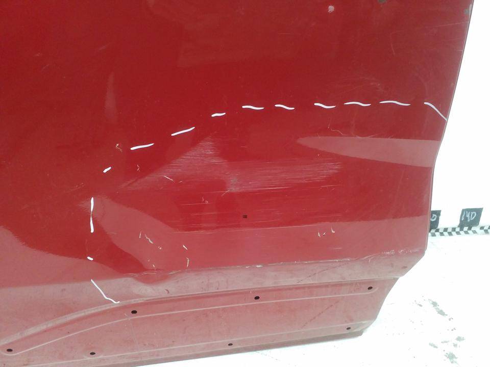 Дверь задняя правая