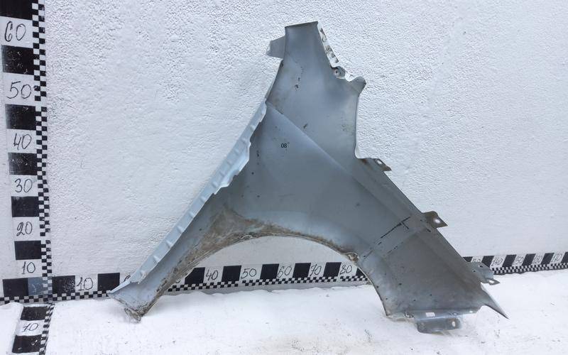 Крыло переднее левое