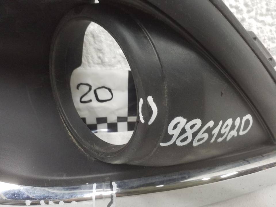 Накладка переднего бампера левая