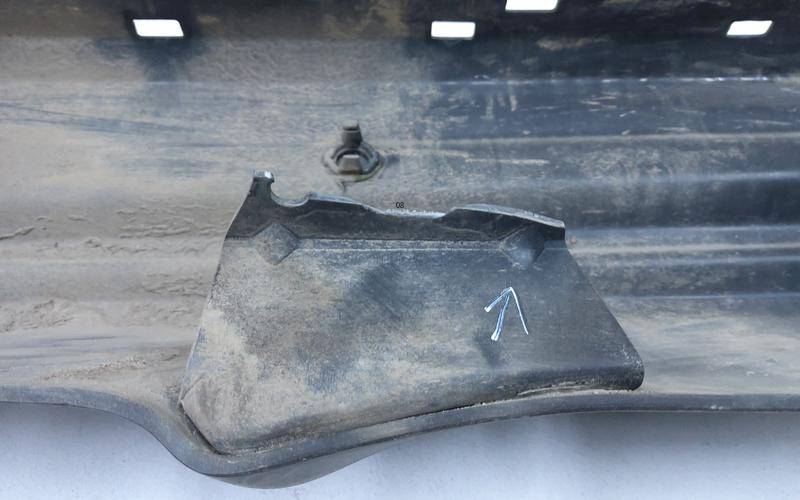 Бампер задний