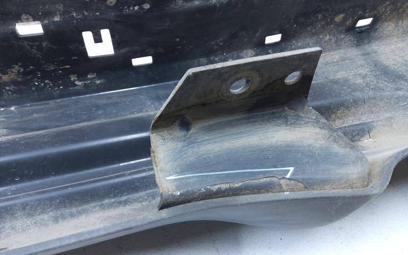 Бампер задний