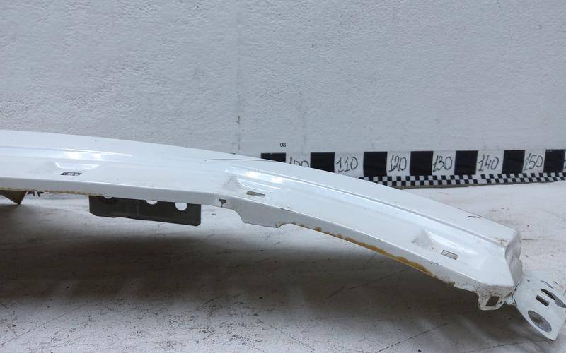 Крыло переднее правое