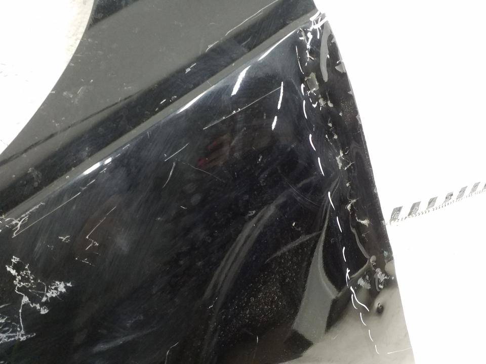 Крыло переднее левое