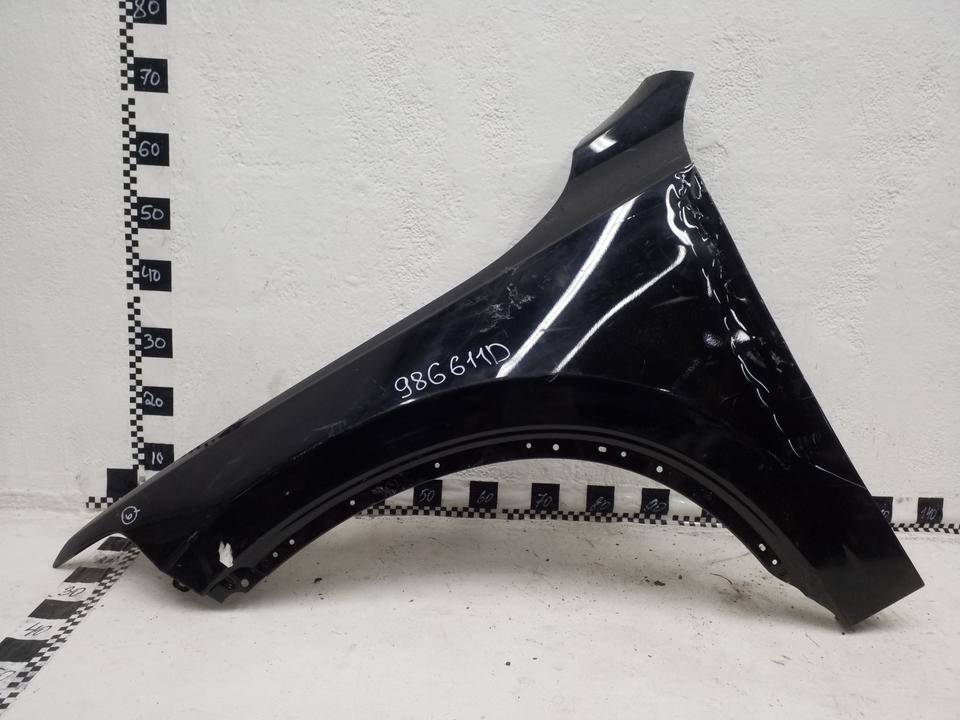 Крыло переднее левое