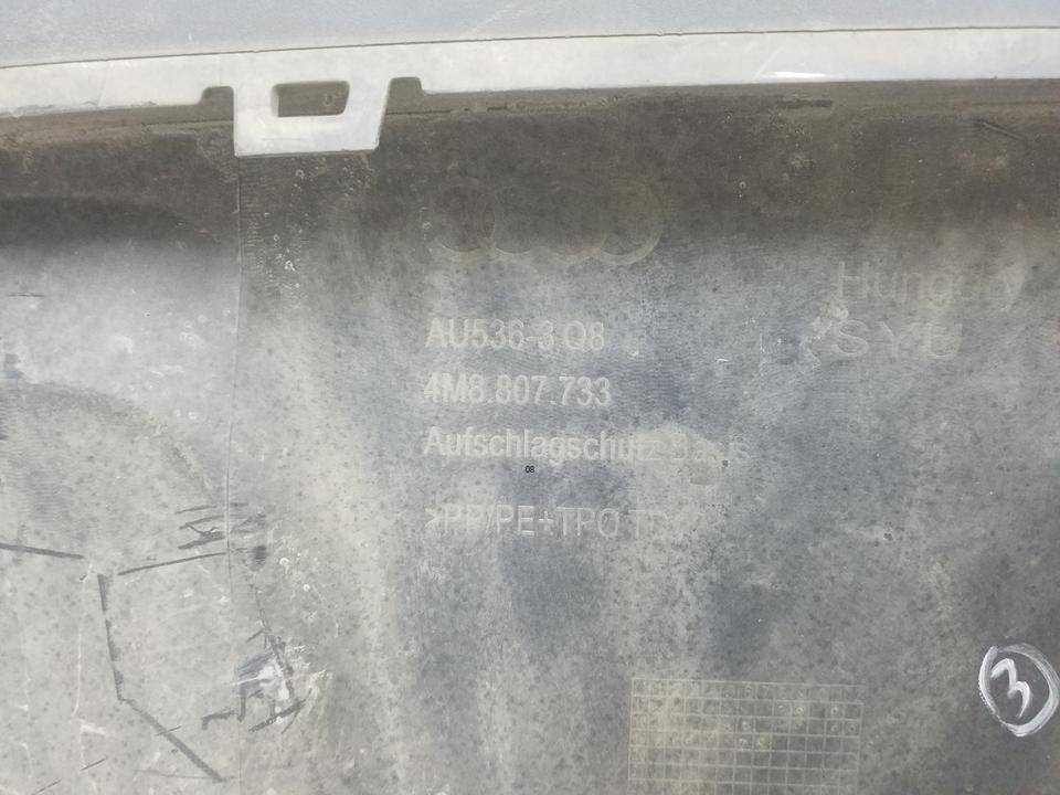 Накладка переднего бампера