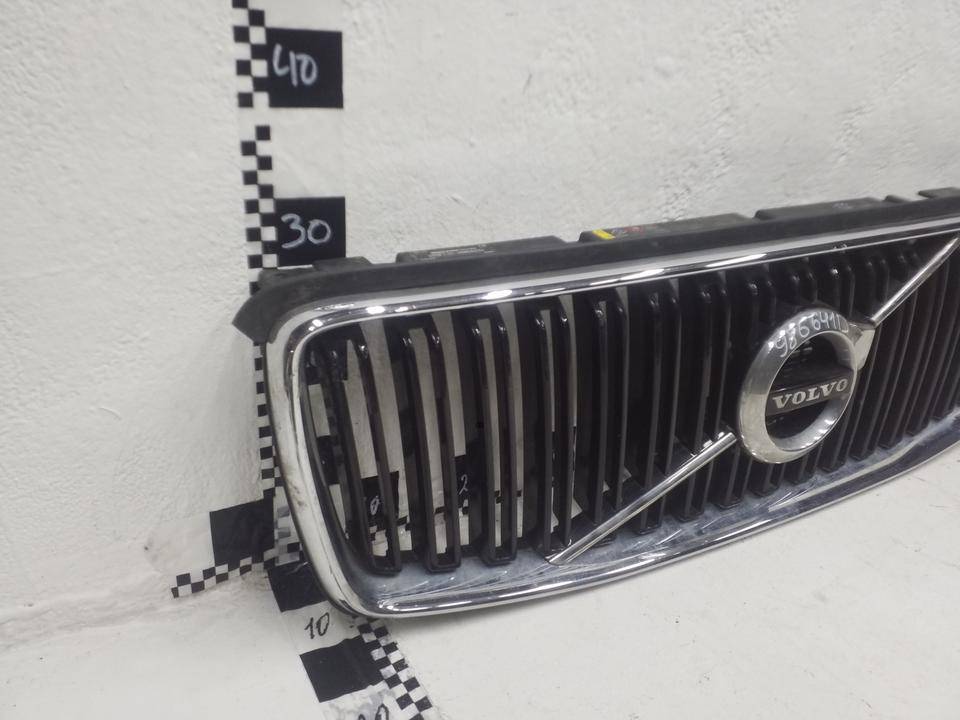 Решетка радиатора