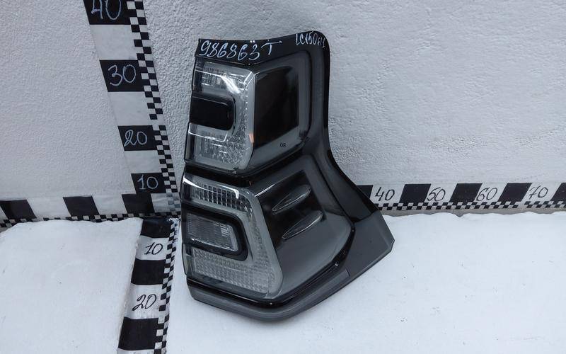 Фонарь задний правый