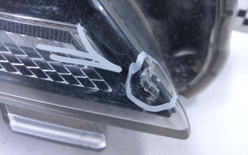 Фара правая