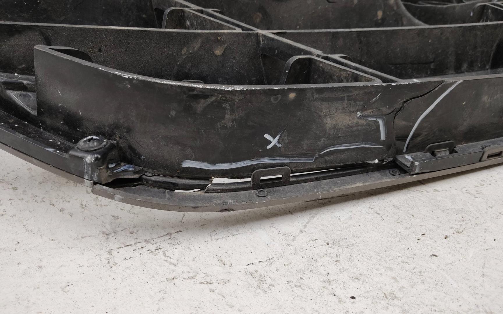 Решетка радиатора