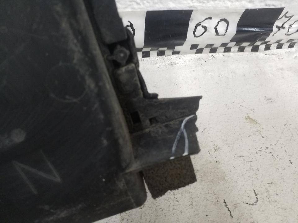 Воздуховод радиатора правый