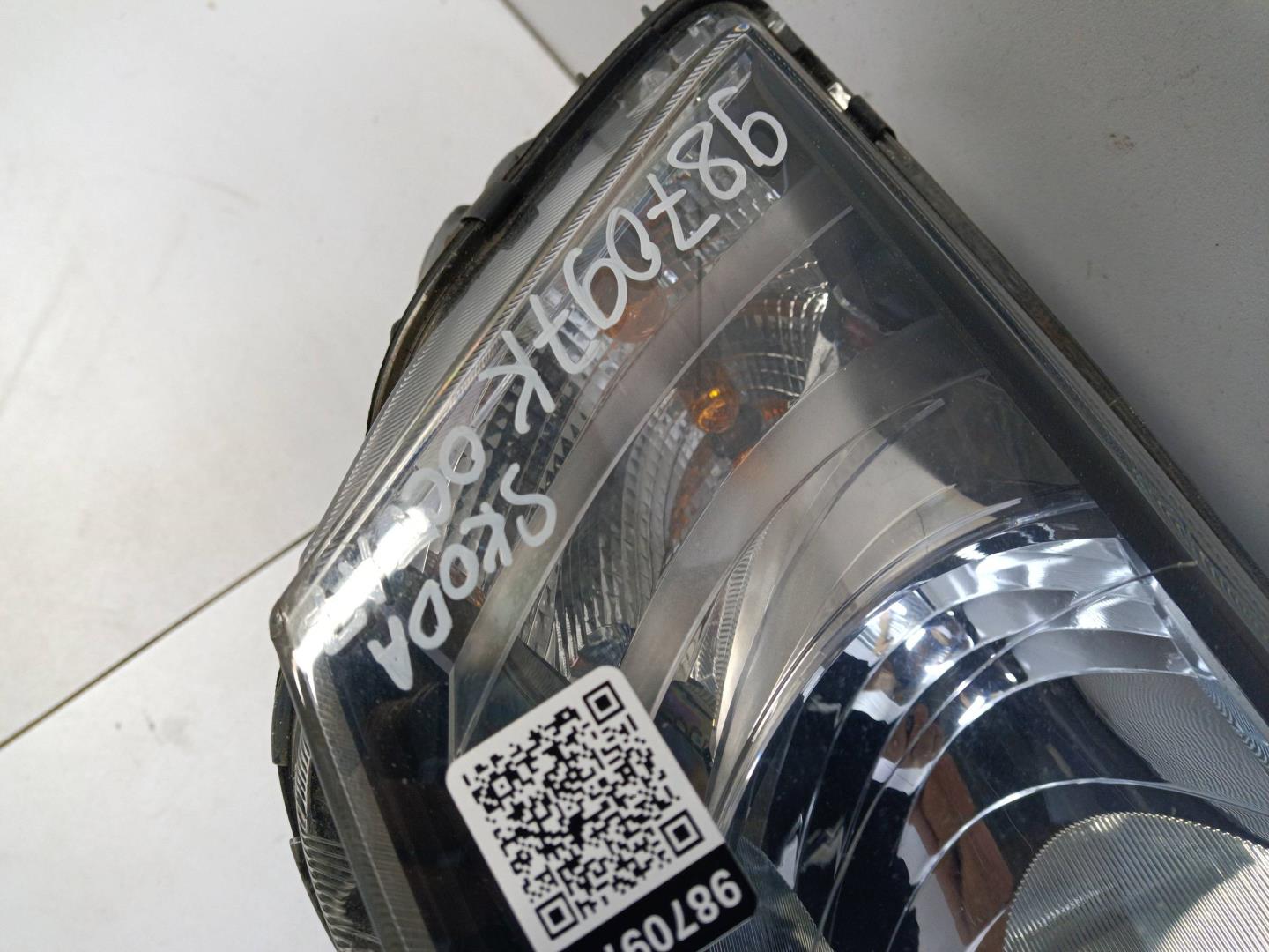 Фара правая