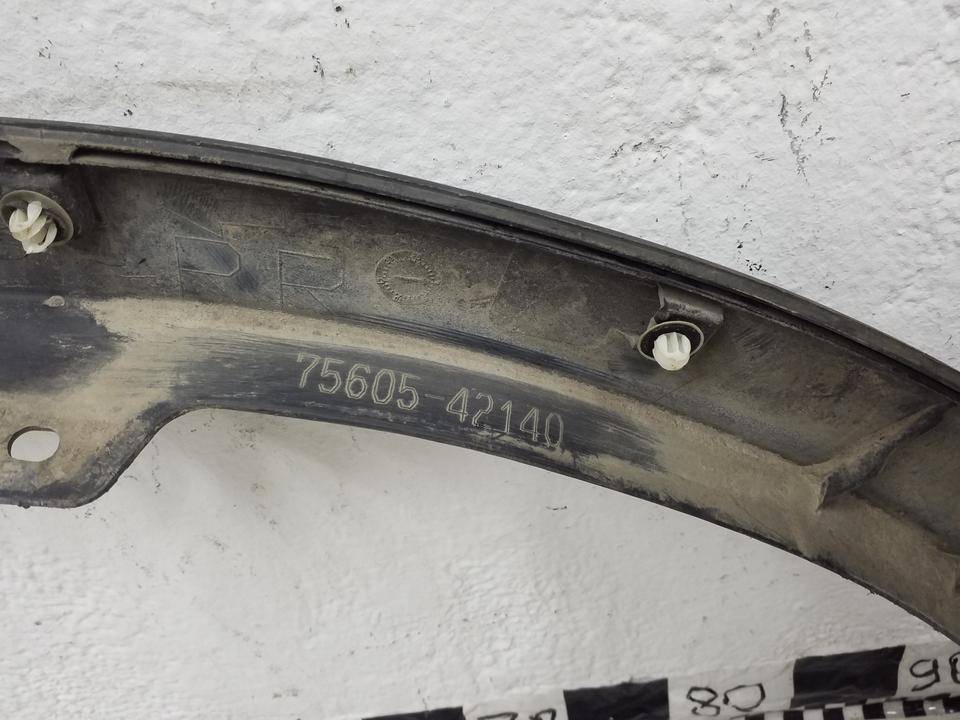 Накладка заднего крыла правого