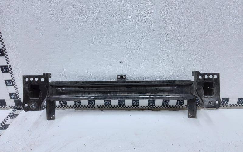 Усилитель переднего бампера