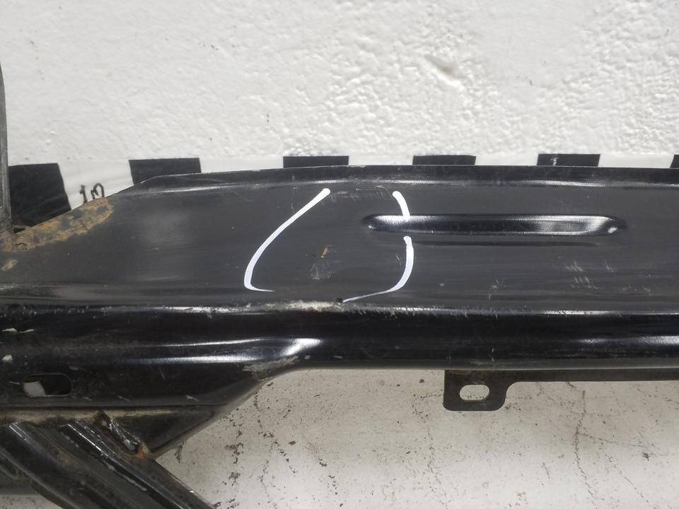 Усилитель заднего бампера