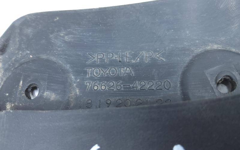 Брызговик задний левый