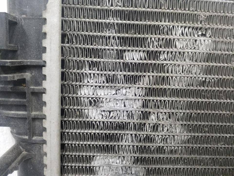 Радиатор охлаждения двигателя основной