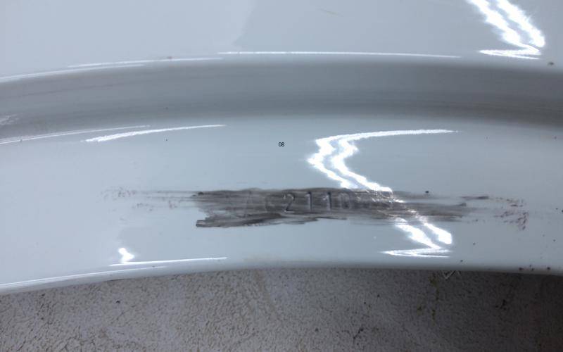 Крыло переднее правое