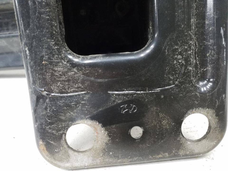 Усилитель переднего бампера