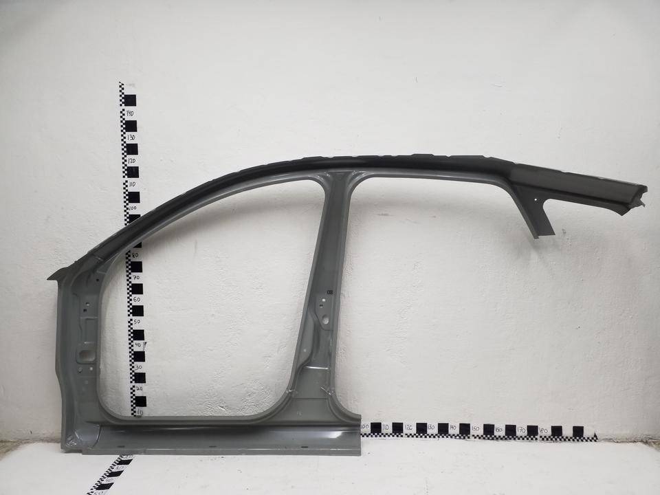 Кузовной элемент