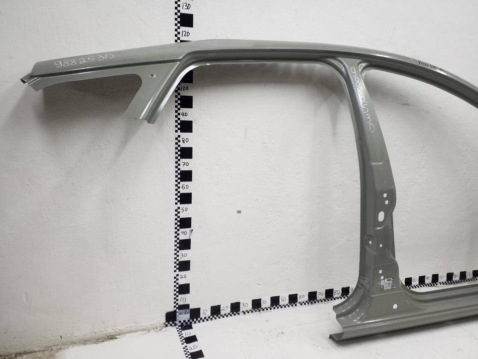 Кузовной элемент