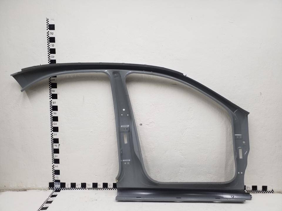 Кузовной элемент