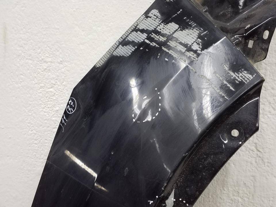 Крыло переднее правое