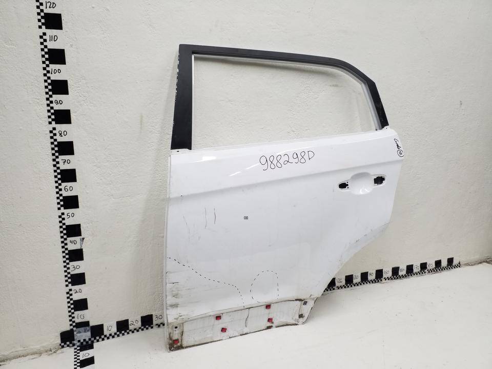 Дверь задняя левая