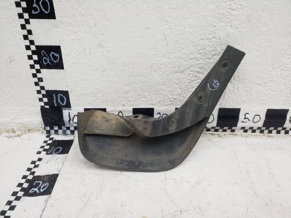 Брызговик задний левый