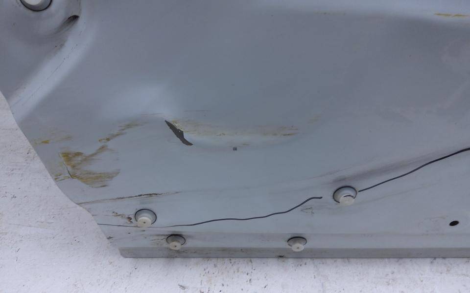 Дверь задняя правая