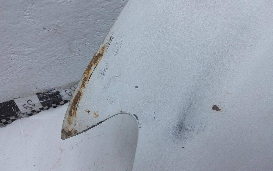 Крыло переднее левое