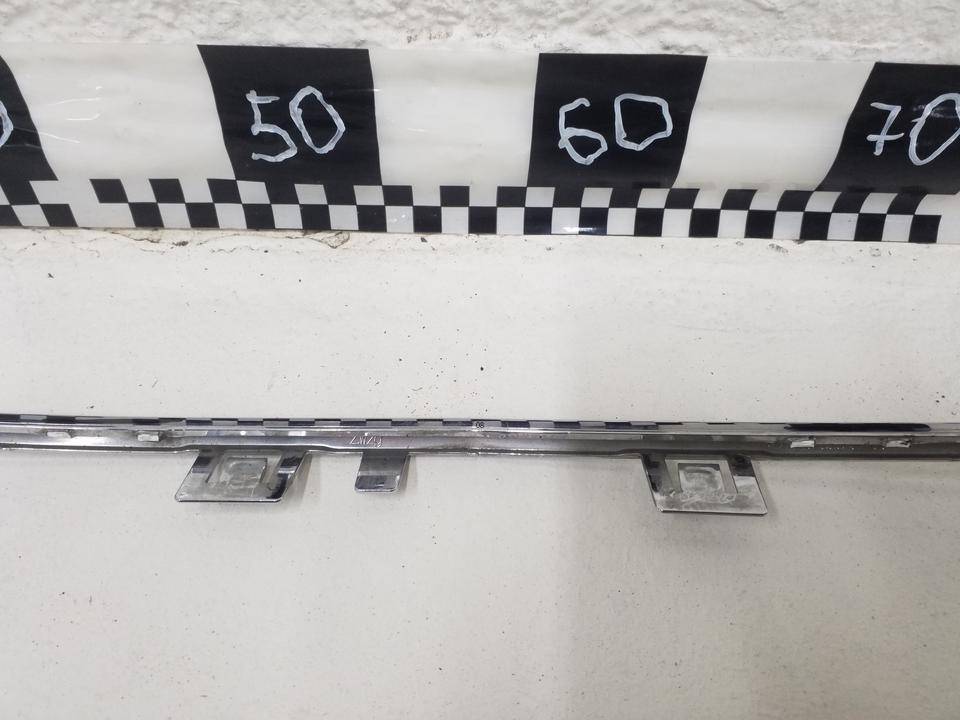 Накладка на решетку радиатора