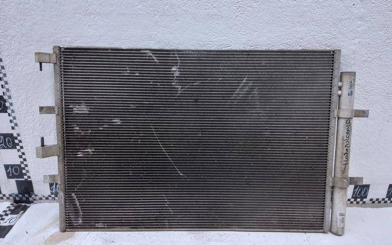 Радиатор кондиционера / конденсер