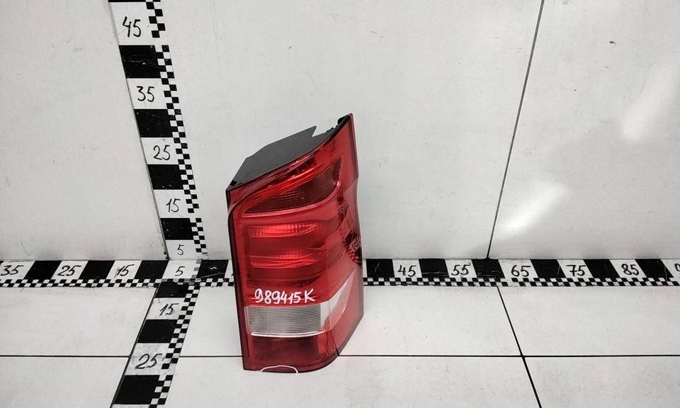 Фонарь задний правый