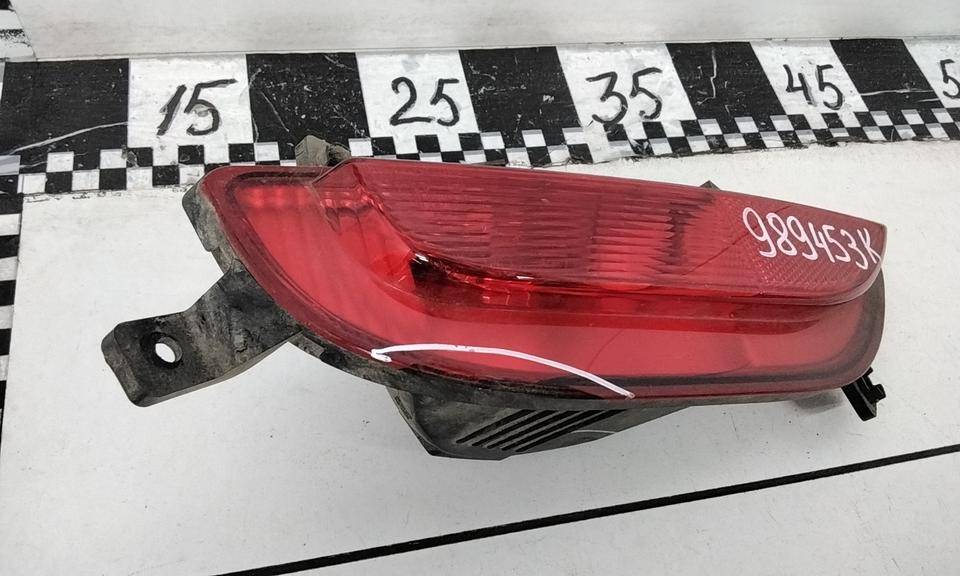 Фонарь задний в бампер правый