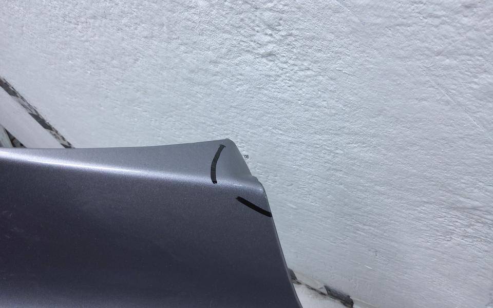 Крыло переднее правое