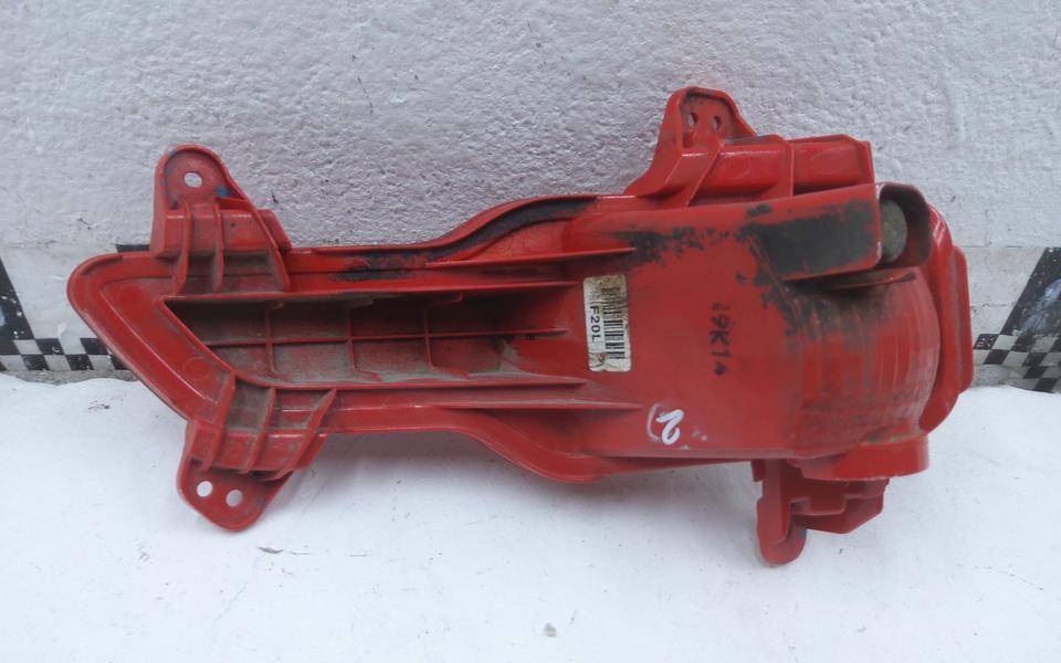 Фонарь задний в бампер левый