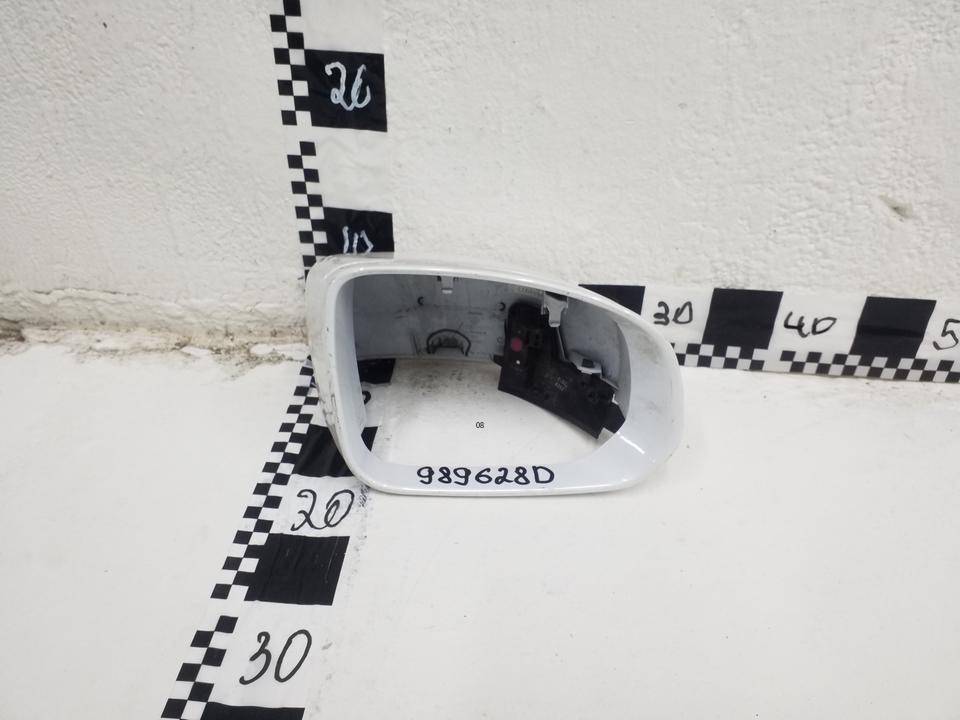 Накладка зеркала правого