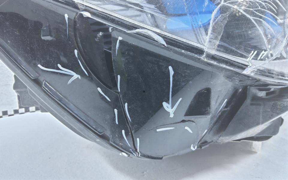 Фара правая