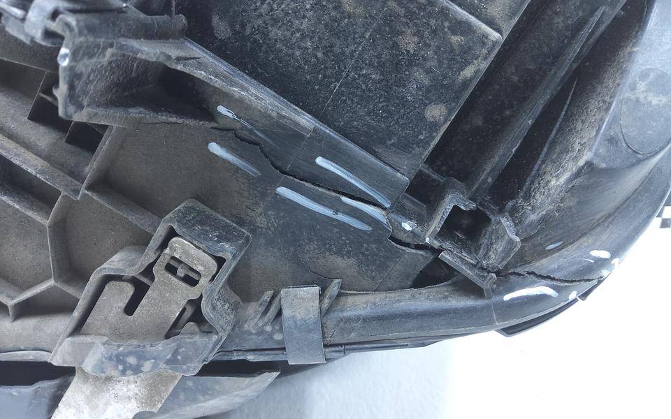 Фара правая