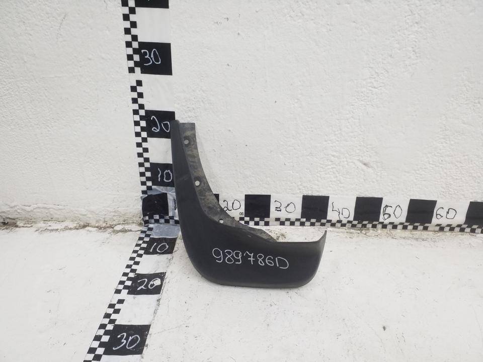 Брызговик задний левый