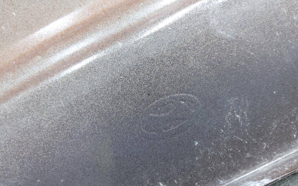 Крыло переднее правое