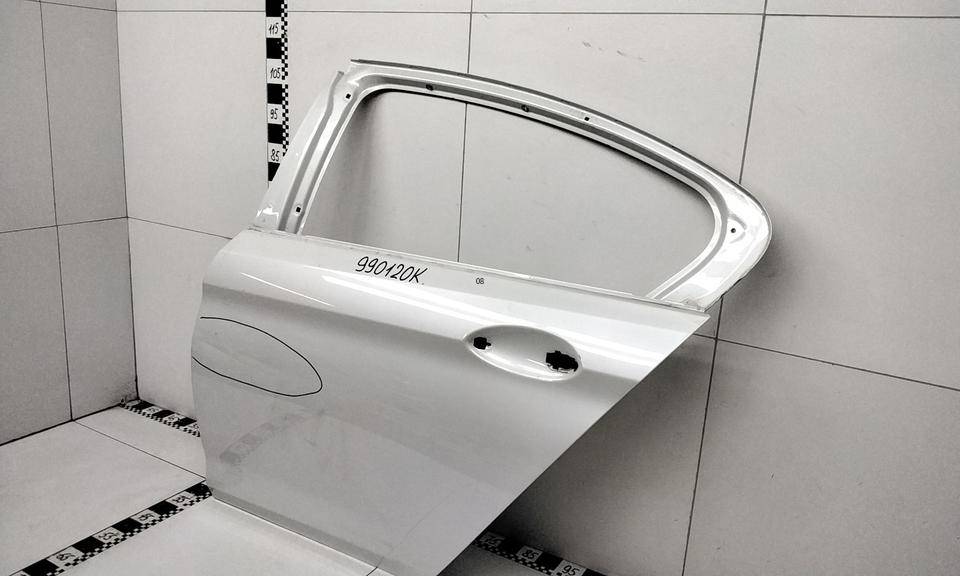 Дверь задняя левая