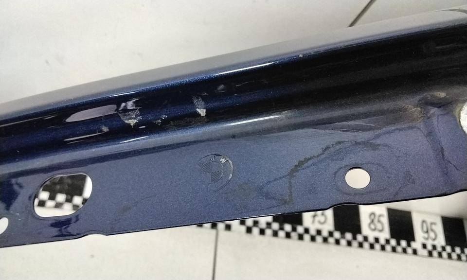 Крыло переднее правое