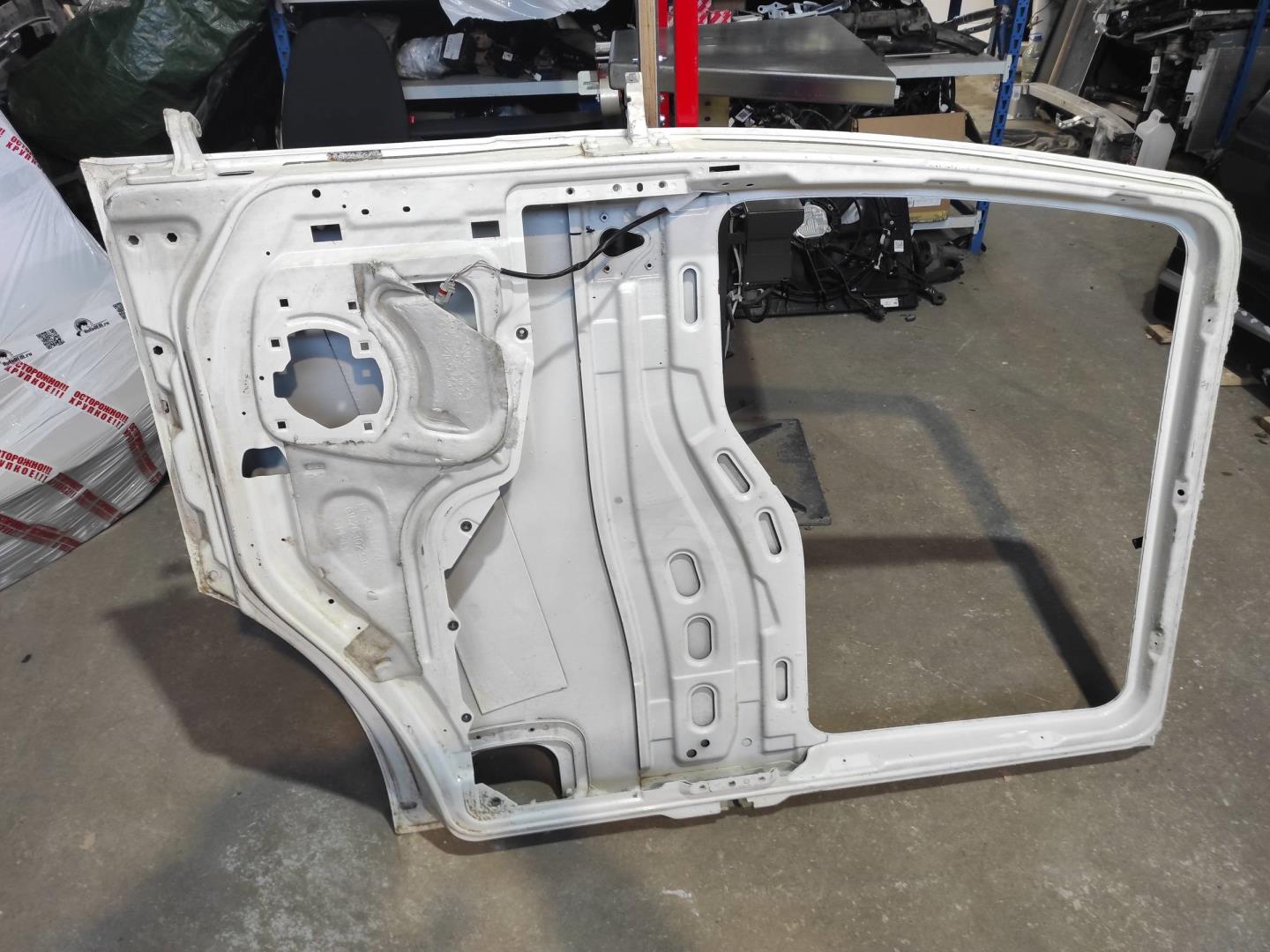 Дверь передняя правая