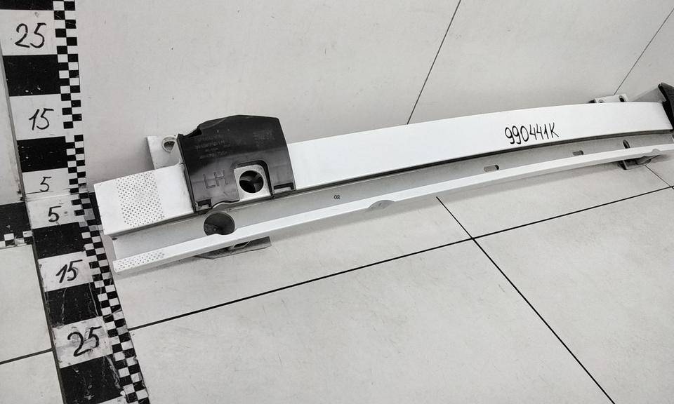 Усилитель заднего бампера