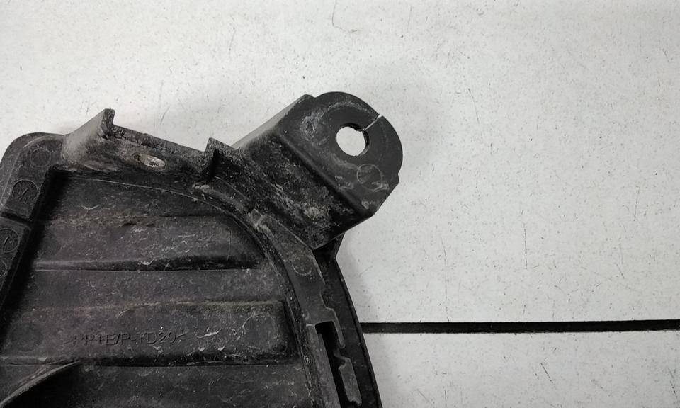 Накладка переднего бампера правая