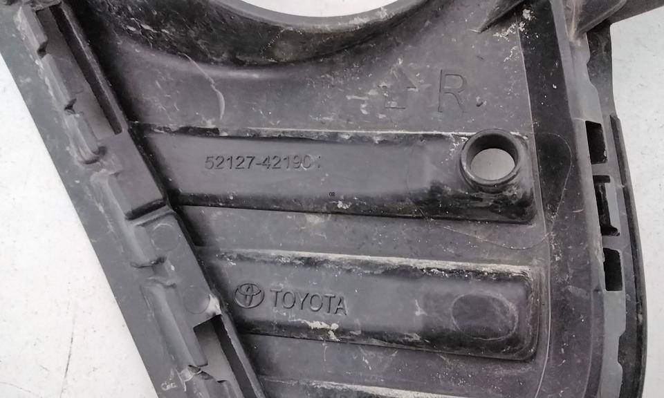 Накладка переднего бампера правая