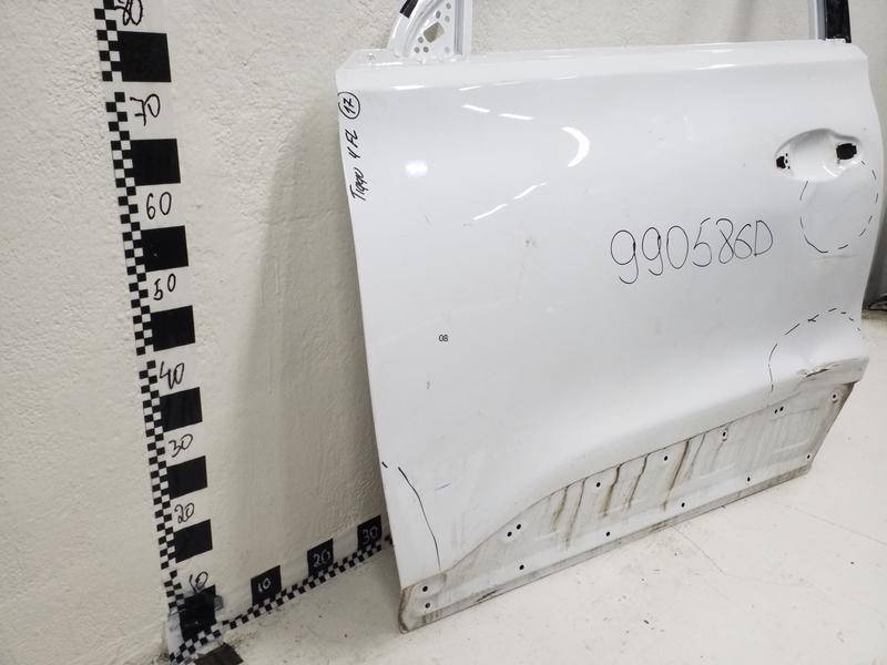 Дверь передняя левая