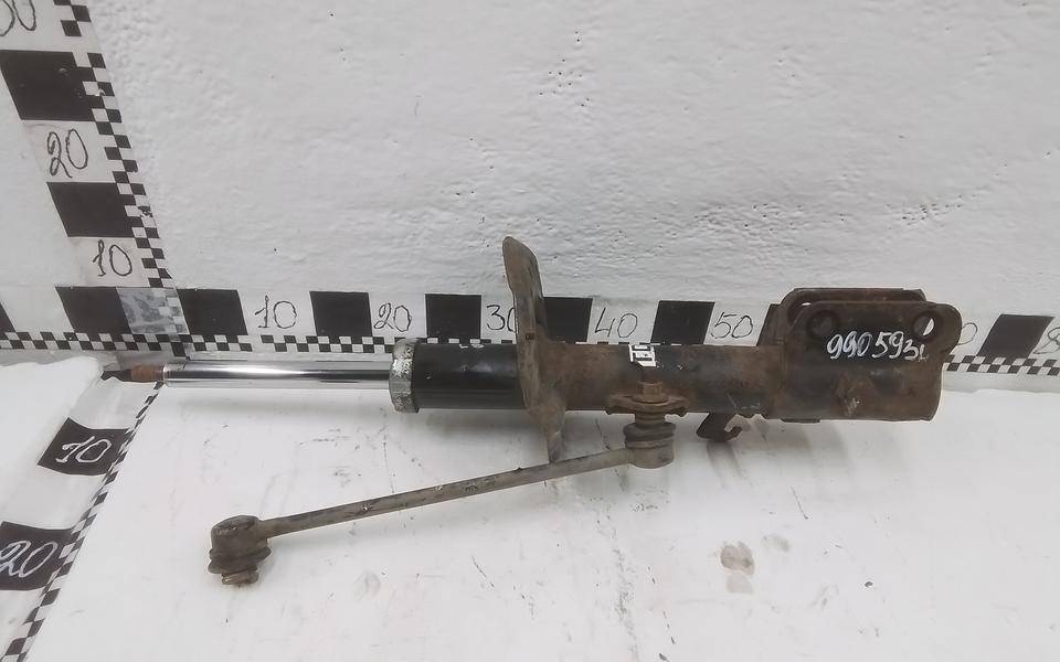 Амортизатор передний правый