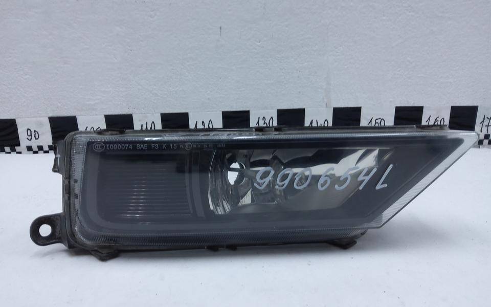 Фара противотуманная правая